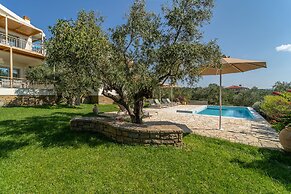 Abelia Luxurious Villas