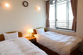 Shin-Osaka Youth Hostel