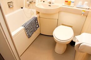 Shin-Osaka Youth Hostel