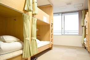 Shin-Osaka Youth Hostel