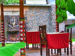Suka Sari Cottages