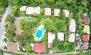 Suka Sari Cottages
