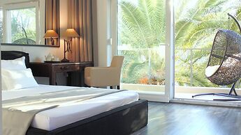 Refresh Boutique Apartments