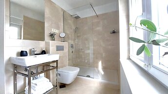 Refresh Boutique Apartments