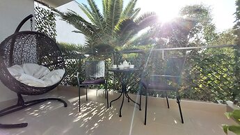 Refresh Boutique Apartments