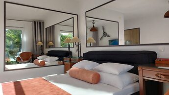 Refresh Boutique Apartments