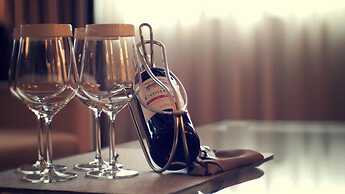 Refresh Boutique Apartments