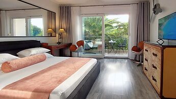 Refresh Boutique Apartments