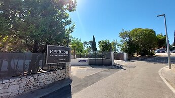 Refresh Boutique Apartments