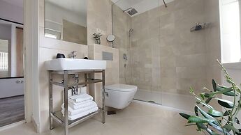 Refresh Boutique Apartments