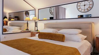 Refresh Boutique Apartments