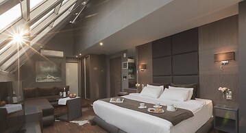 Diamond Suites