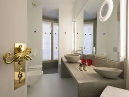 Leone Blu Suites | UNA Esperienze