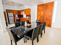 Naklua Pool Villa by PSR ASIA