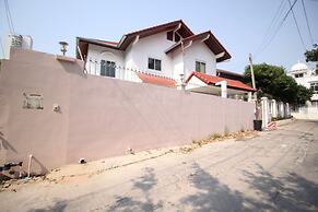 Naklua Pool Villa by PSR ASIA