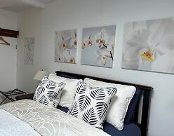 Elevate Rooms Armand Heights