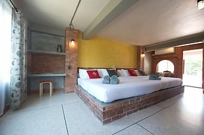 De Sea Almond Hotel Chumphon