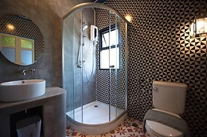 De Sea Almond Hotel Chumphon