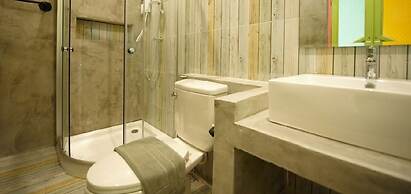 De Sea Almond Hotel Chumphon