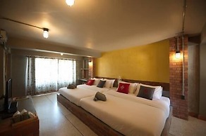 De Sea Almond Hotel Chumphon