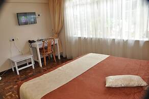 Hotel Riverview Westlands