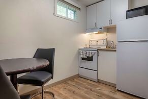 Danny’s Hotel Suites, SureStay Collection by Best Western