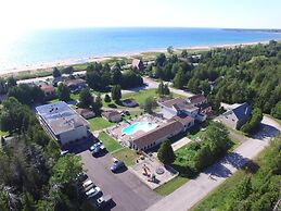 Sauble Beach Lodge
