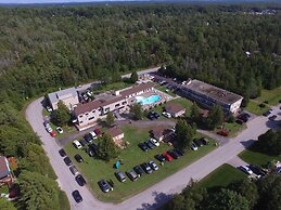 Sauble Beach Lodge
