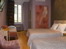 Hotel De La Mer