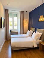 Hotel De La Mer