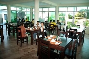 HOTEL PELICAN BAY INN