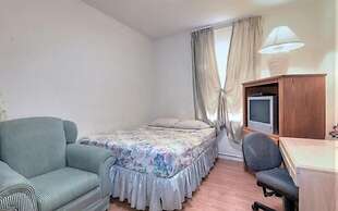 Kelowna Okanagan Lake Hostel