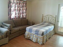 Kelowna Okanagan Lake Hostel