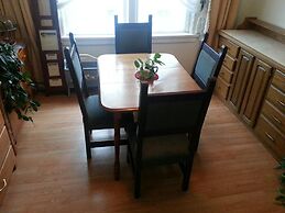 Kelowna Okanagan Lake Hostel