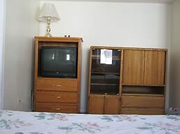 Kelowna Okanagan Lake Hostel