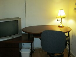 Kelowna Okanagan Lake Hostel