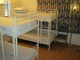 Kelowna Okanagan Lake Hostel