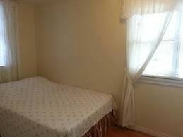 Kelowna Okanagan Lake Hostel