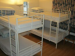 Kelowna Okanagan Lake Hostel