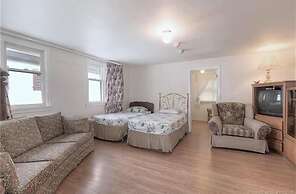 Kelowna Okanagan Lake Hostel