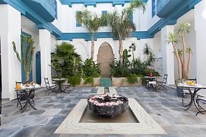 Riad Le Perroquet Bleu
