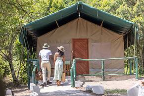 Sentrim Mara Game Lodge