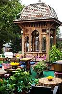 Nai Boutique House