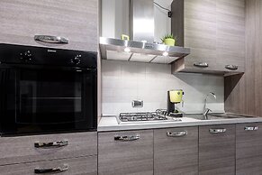 Suitelowcost - Limbiate Studio