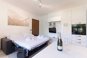 Suitelowcost - Limbiate Studio