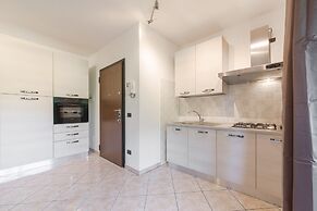 Suitelowcost - Limbiate Studio