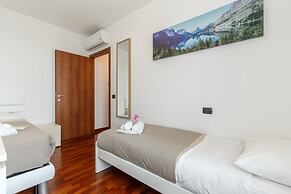 Suitelowcost - Limbiate Studio