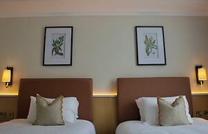 Twin Trees Hotel