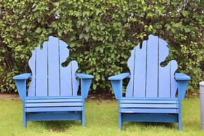 Empire Lakeshore Inn