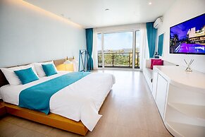 The Four Graces Resort